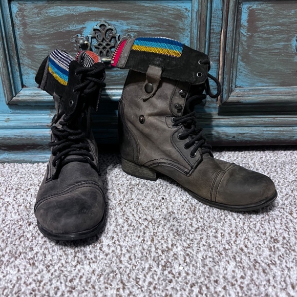 Steve Madden size 9 combat boots - Picture 4 of 5